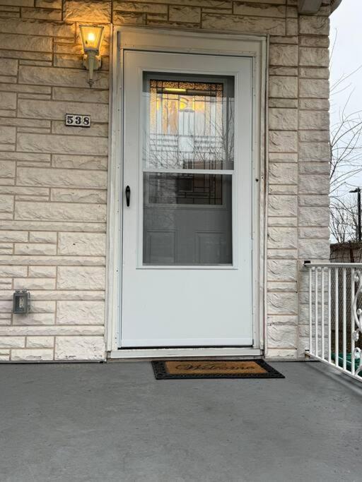 Comforting Getaway-Sleeps 6-Walk To Falls! Niagarafälle Exterior foto
