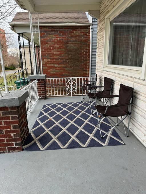 Comforting Getaway-Sleeps 6-Walk To Falls! Niagarafälle Exterior foto